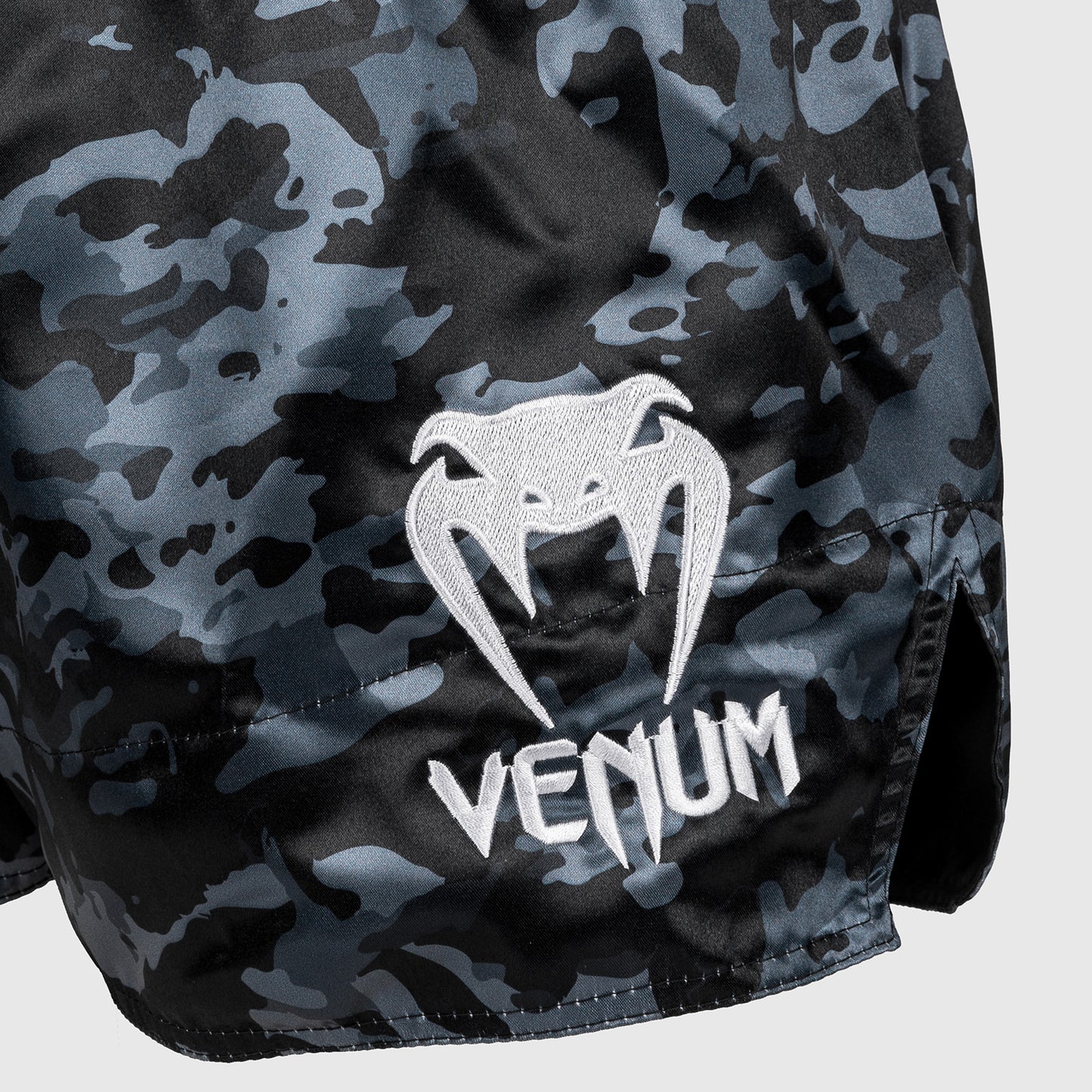 Venum Classic Muay Thai Shorts - Donker Camo