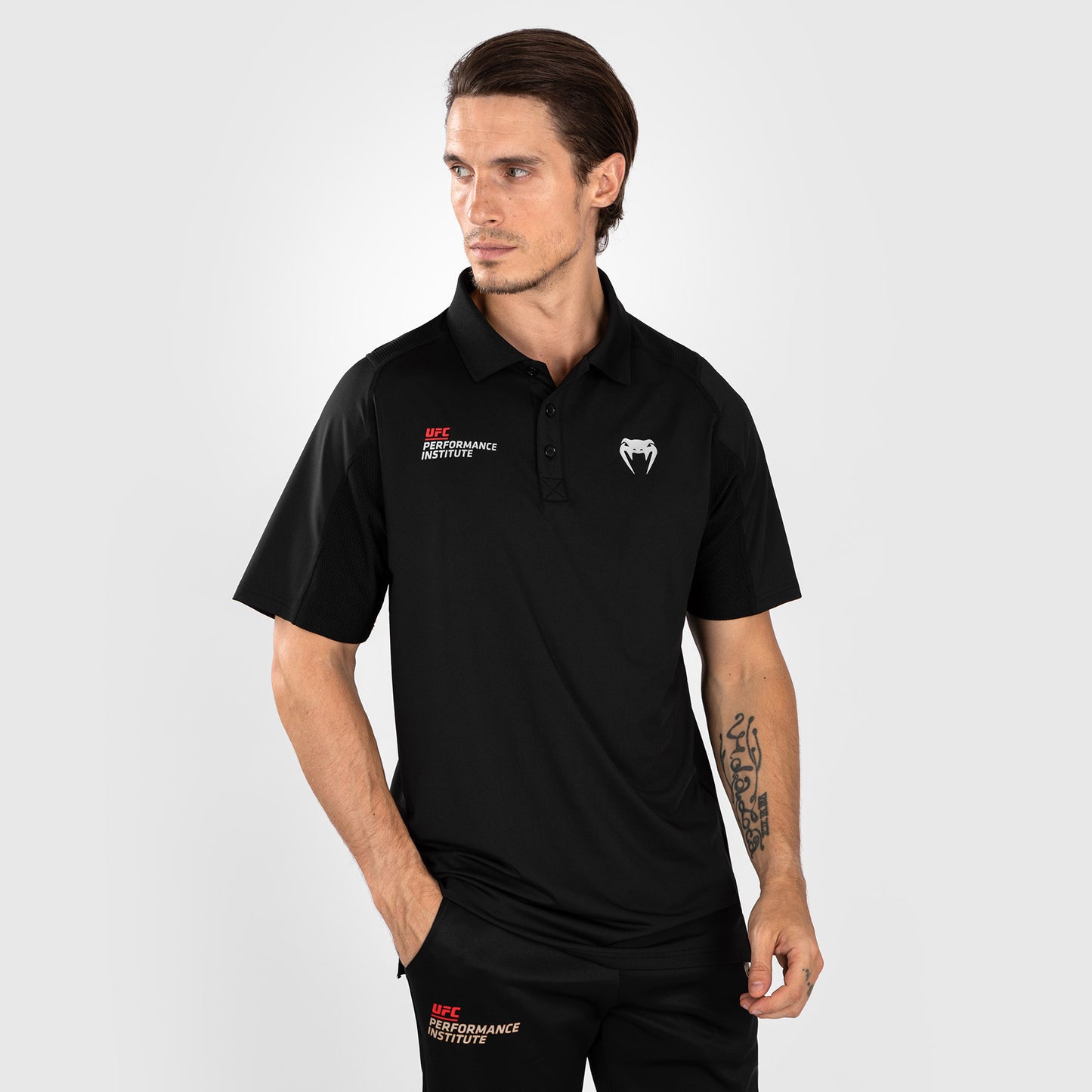 UFC Venum Performance Institute 2.0 Poloshirt voor Mannen - Zwart/Rood