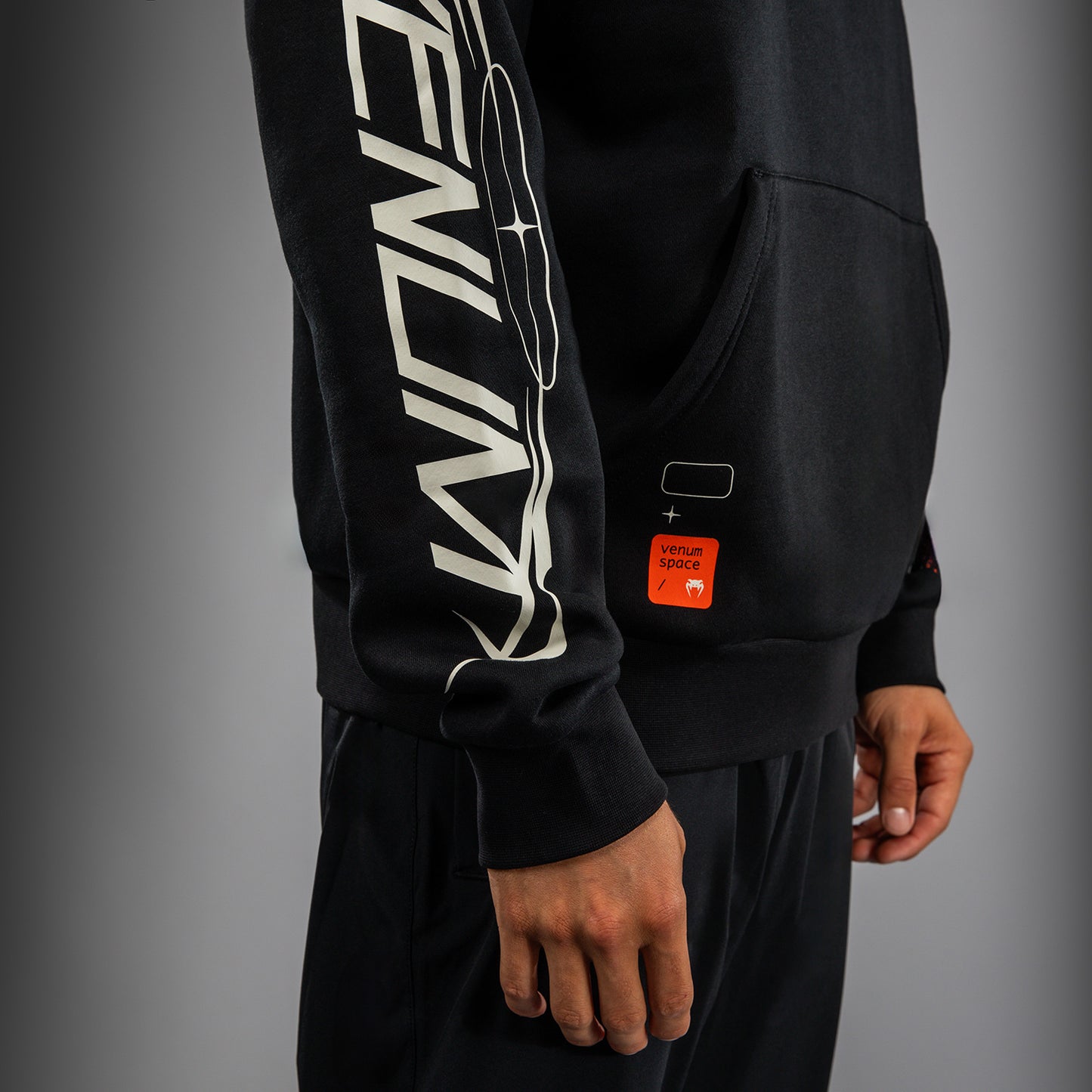 Venum Eclipse Hoodie – Zwart/Ivoor