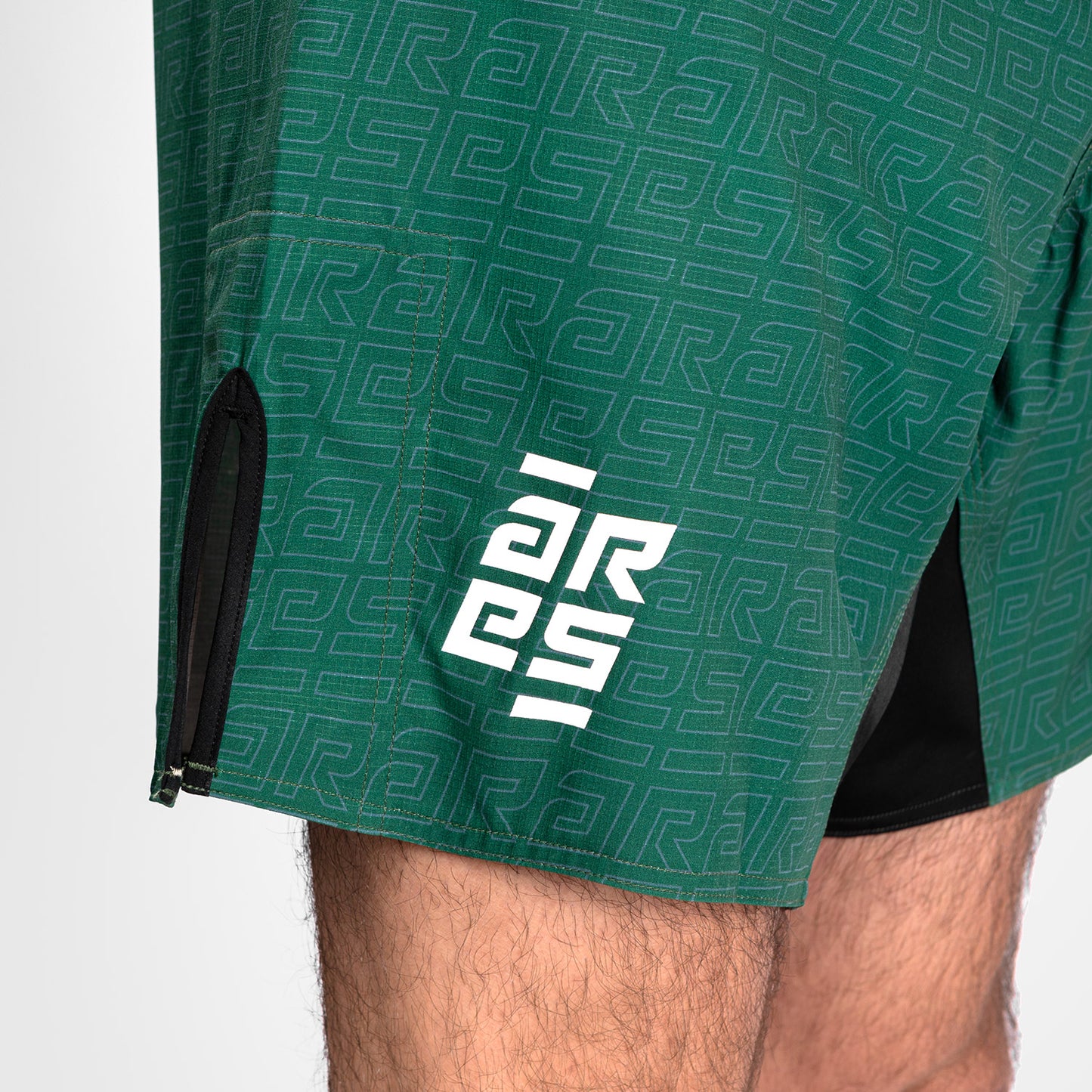 Venum x Ares 2.0 Vechtshorts - Kaki
