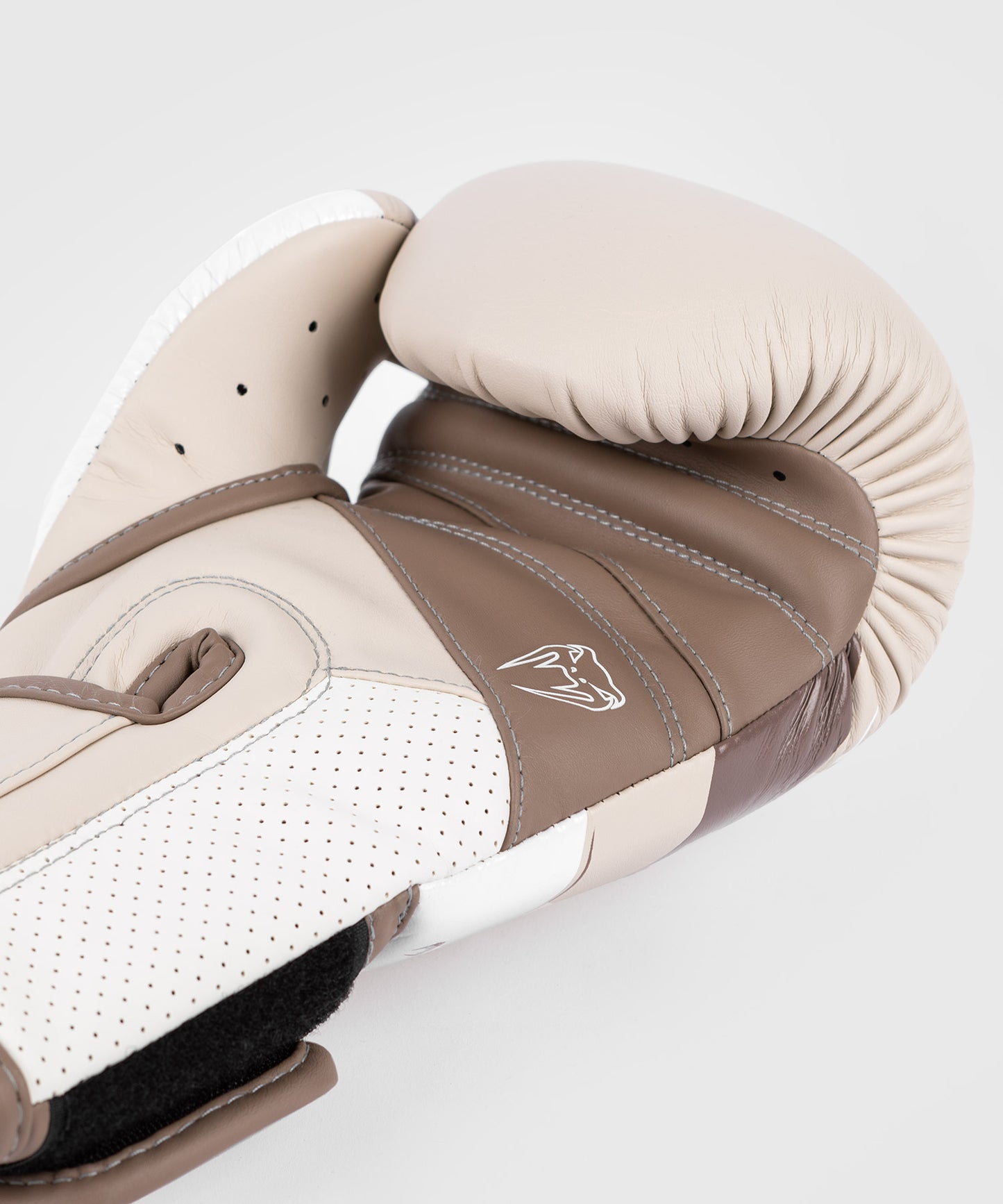 Venum Elite Evo Bokshandschoenen - Zand