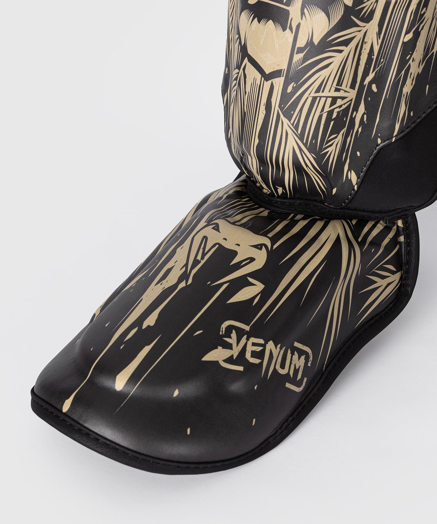 Venum Tiger Schenenschermers - Zwart / Neon Oranje