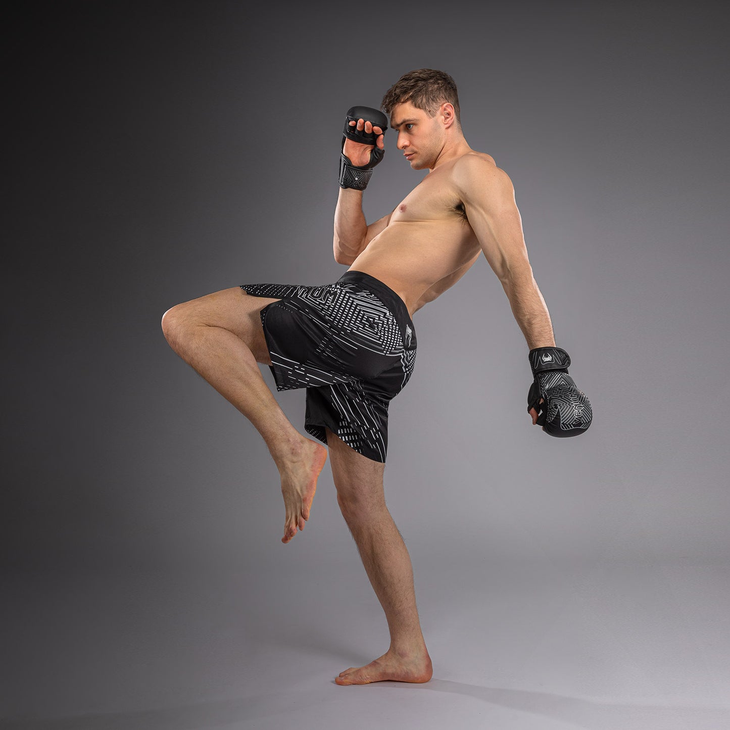Venum Midnight Fury Fightshorts – Zwart/Grijs/Zilver