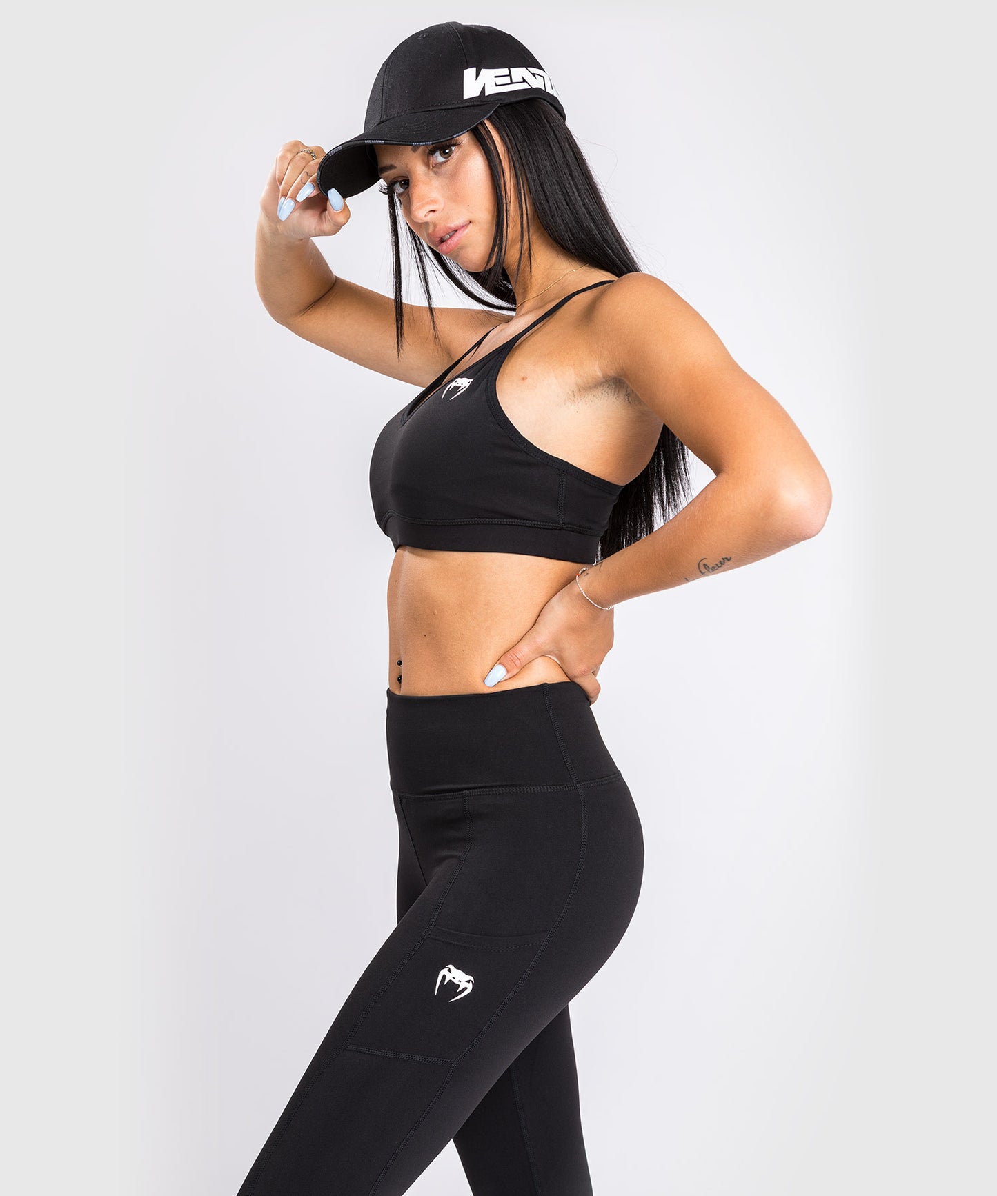 Venum Essential Sportbeha met Lichte Ondersteuning - Zwart