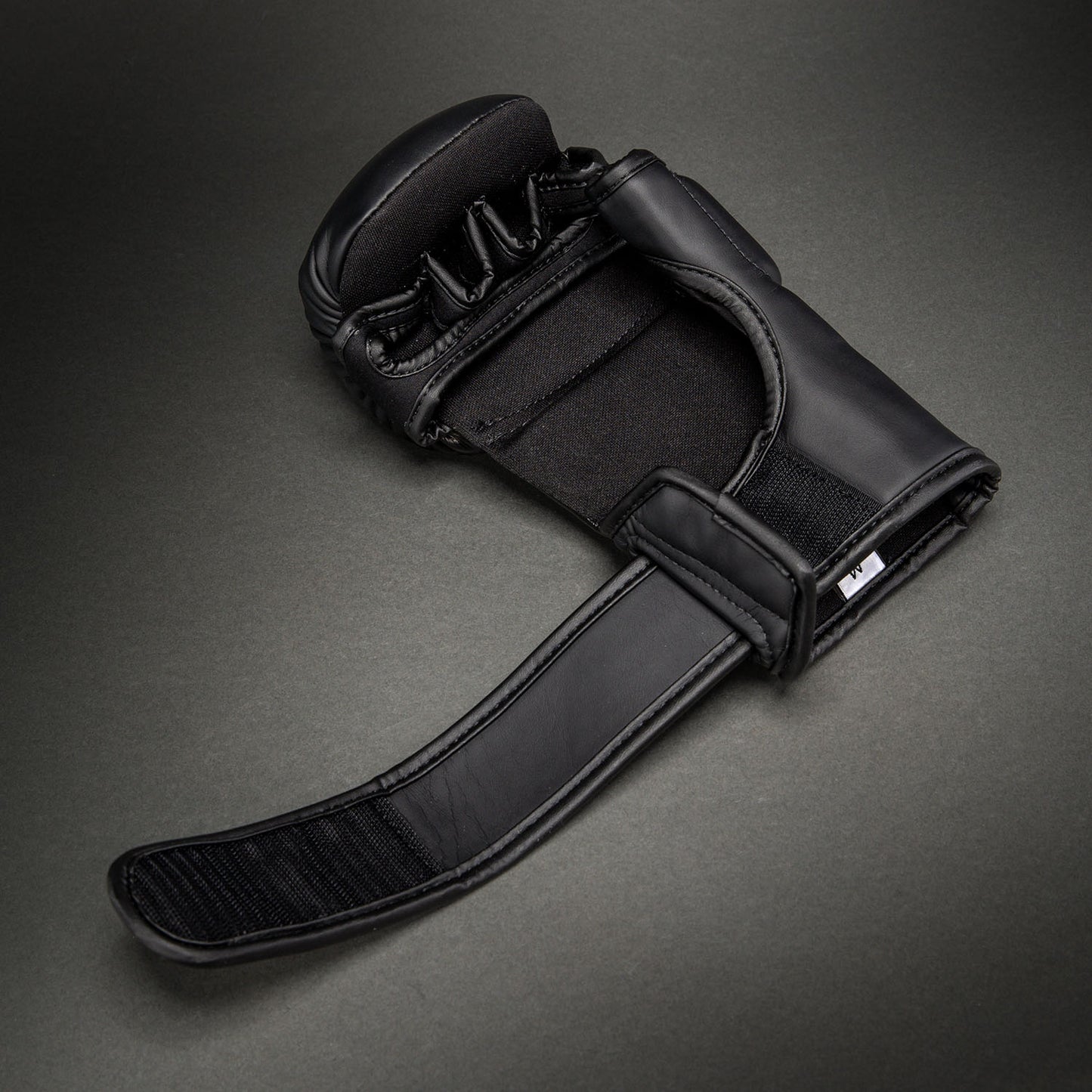 Venum Attack 2.0 Sparring Handschoenen – Zwart/Goud