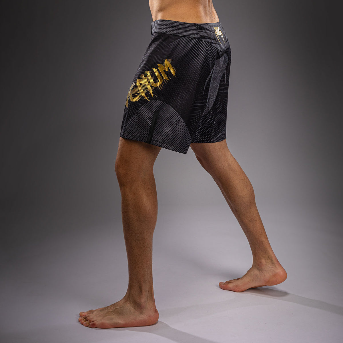 Venum Galactic 3.0 Fightshorts - Zwart/Goud