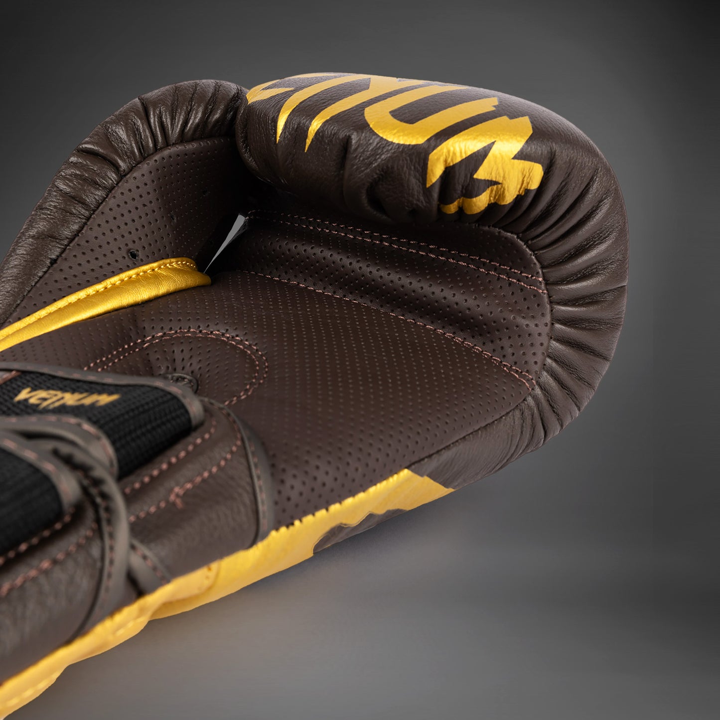 Venum Reverso Bokshandschoenen - Chocolade/Goud