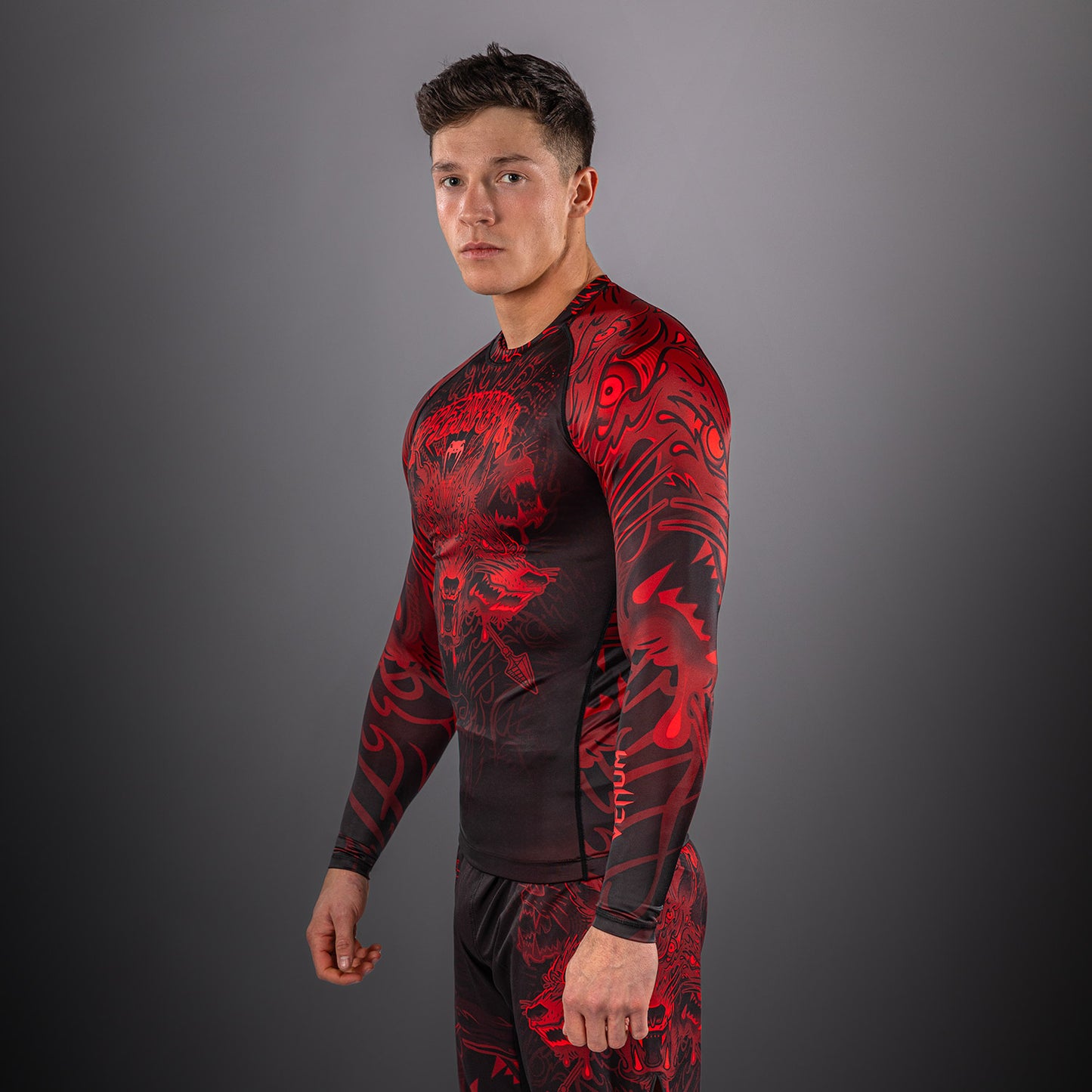 Venum Wolf Atak Rashguard met lange mouwen – Zwart/Rood