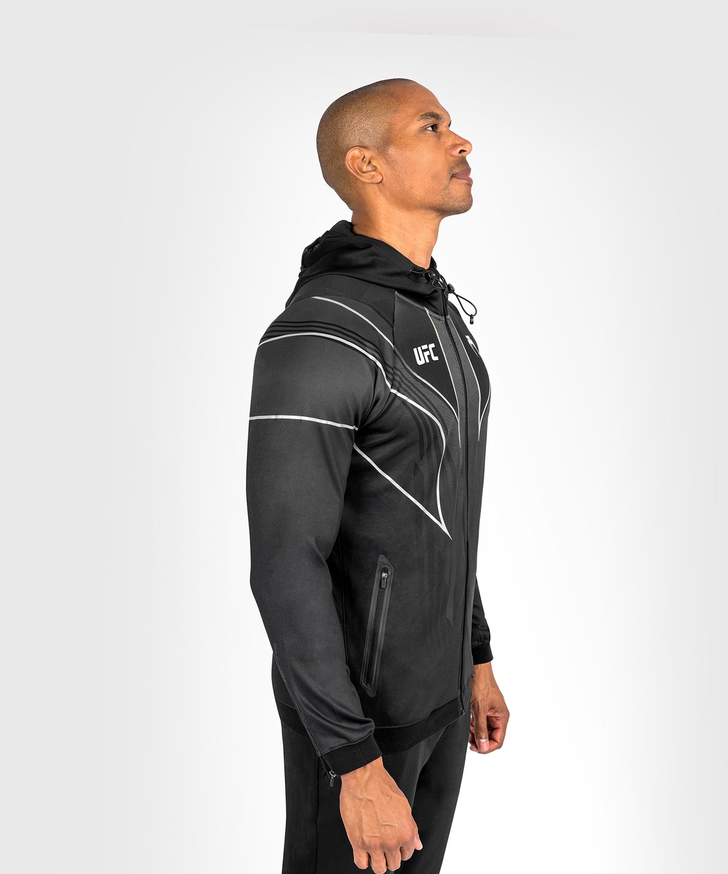UFC Venum Gepersonaliseerde Authentic Fight Night 2.0 Heren Walkout Hoodie - Zwart