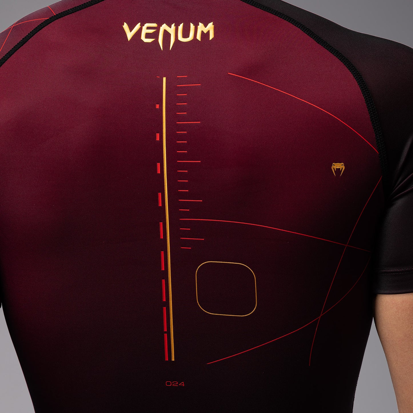 Venum Tactical XT Heren-Rashguard met korte mouwen - Zwart/Bourgondië/Goud