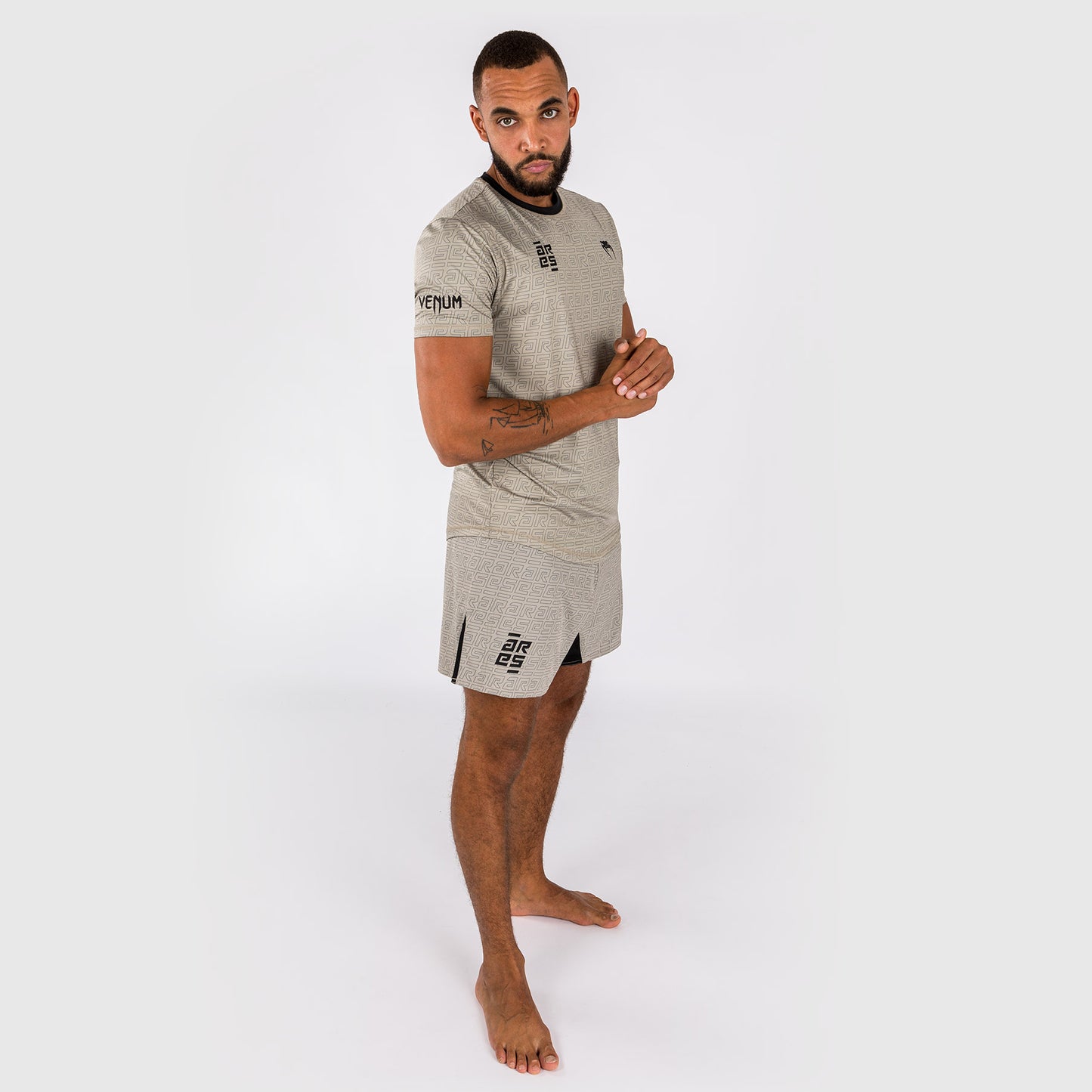 Venum x Ares 2.0 Dry Tech T-shirt - Zand