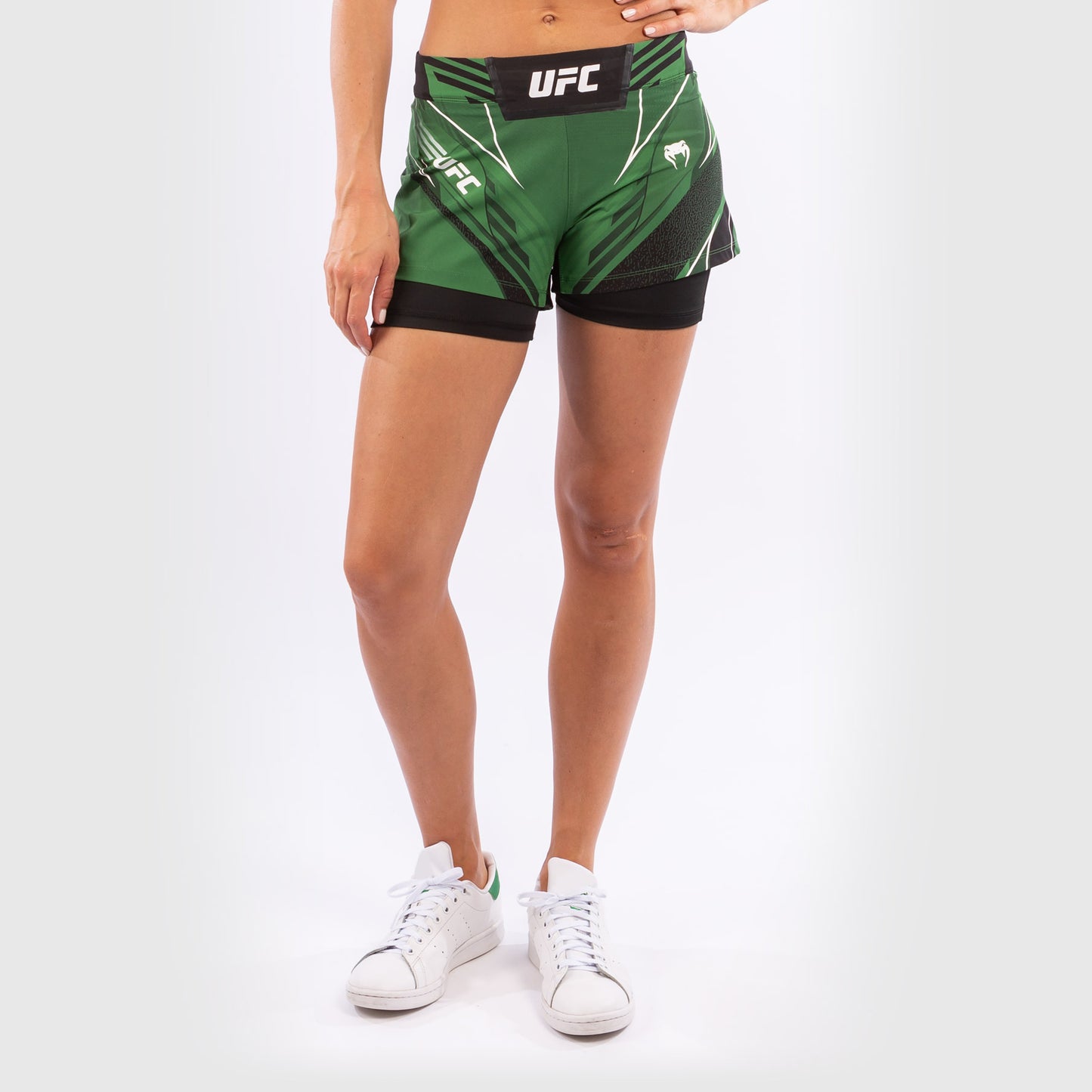 UFC Venum Authentic Fight Night Damesshort - Short Fit - Groen