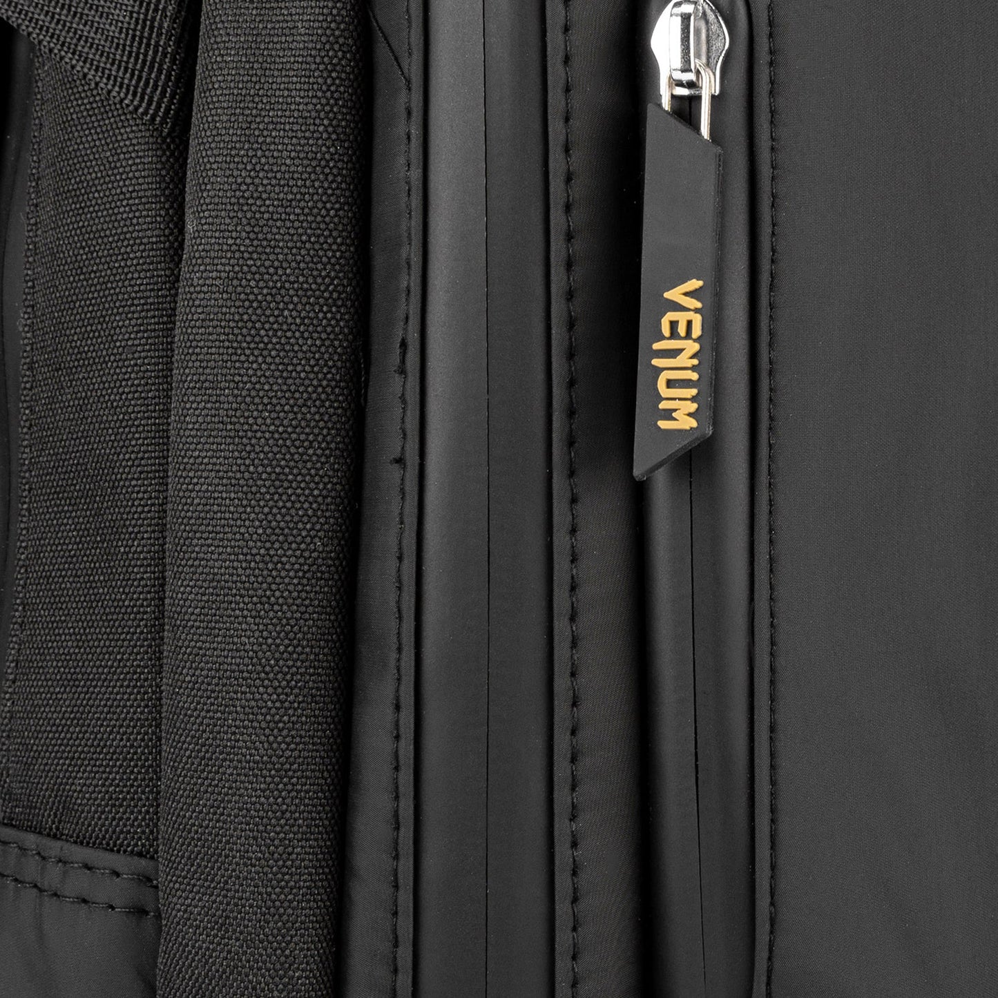 Venum Challenger Pro Evo Rugzak (20-25L) – Zwart/Goud