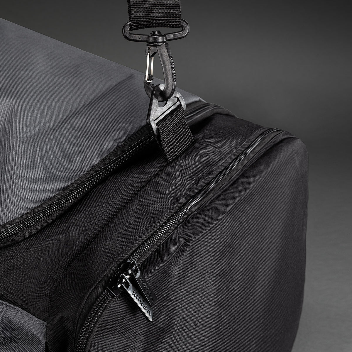 Venum Essential Sporttas (61 L) - Grijs/Zwart