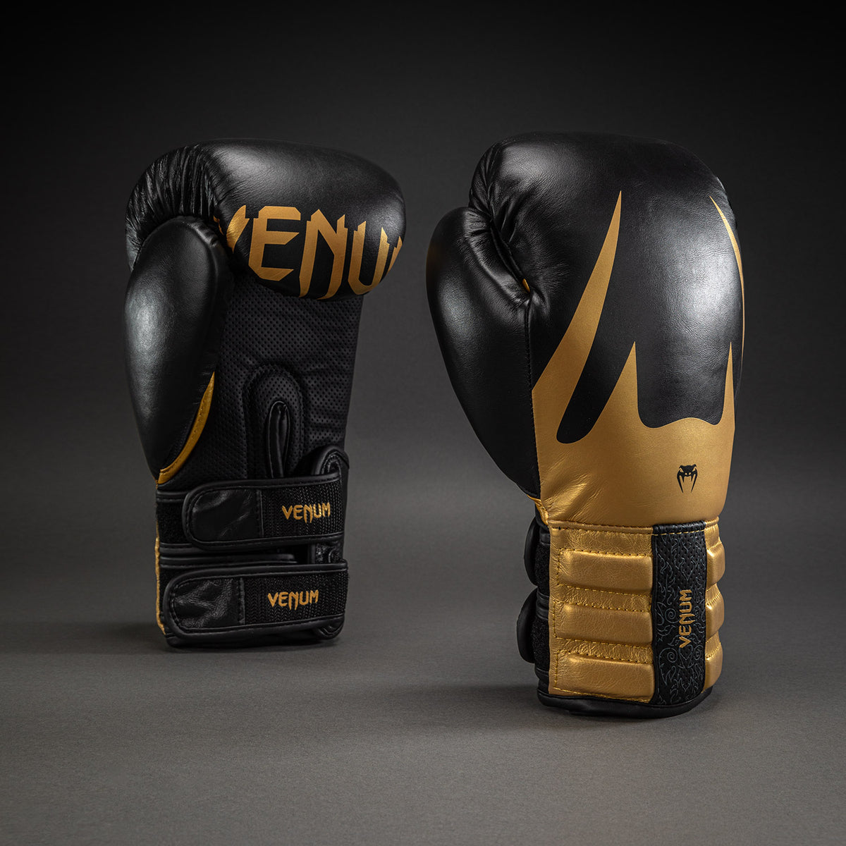 Venum Reverso Bokshandschoenen – Zwart/Goud