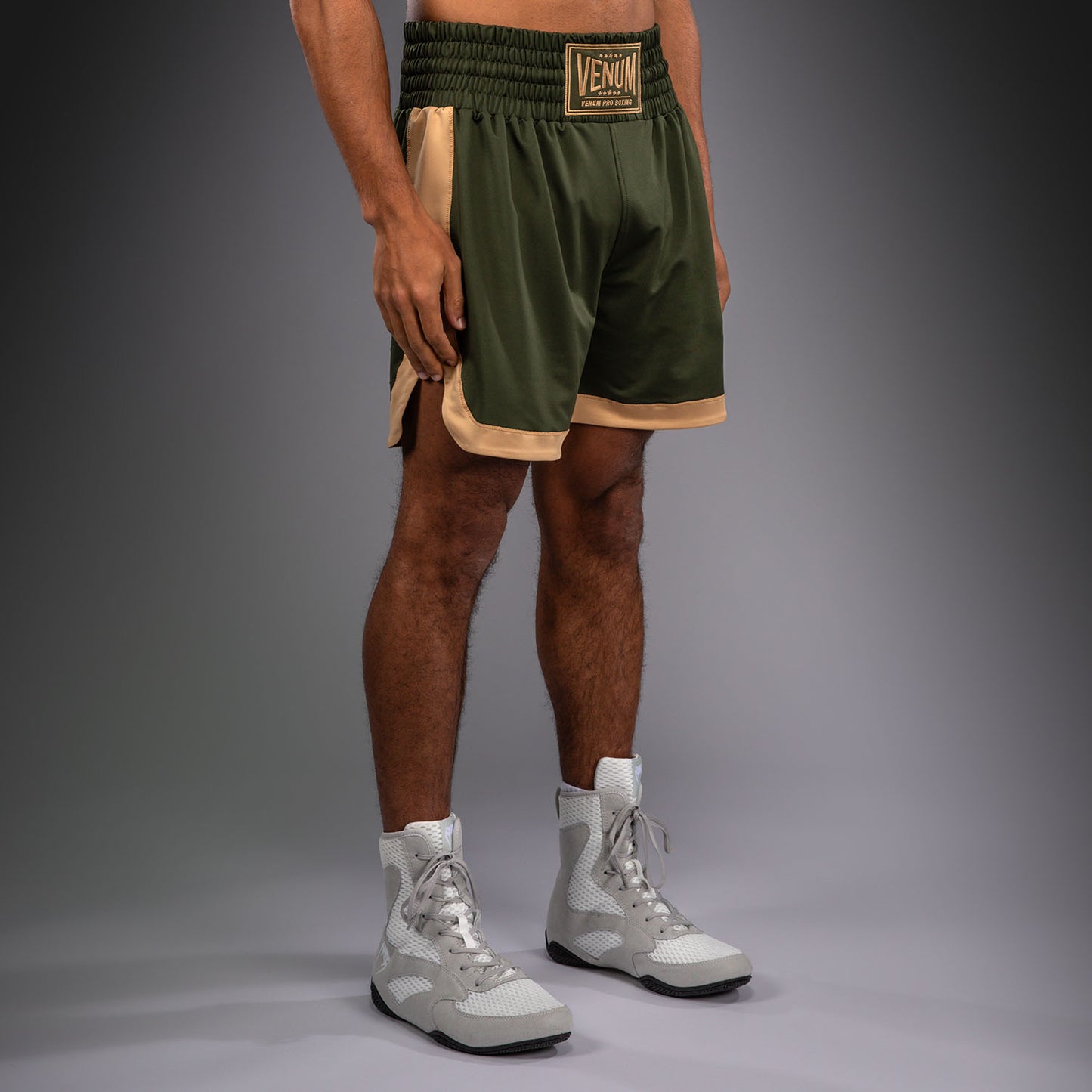 Venum Classic Boksshort - Legergroen/Zand