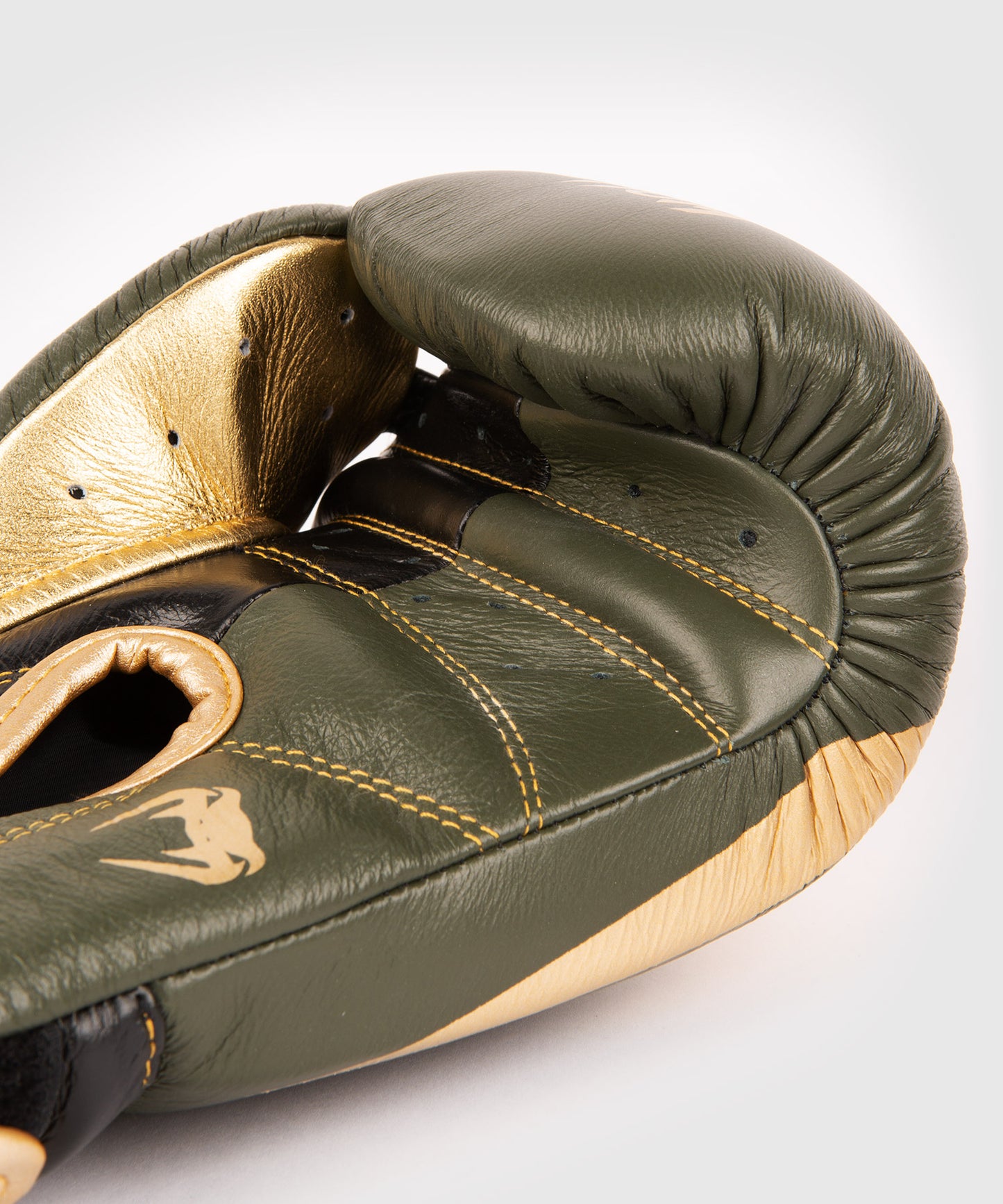Venum Giant 2.0 Pro bokshandschoenen klittenband - Khaki/Goud