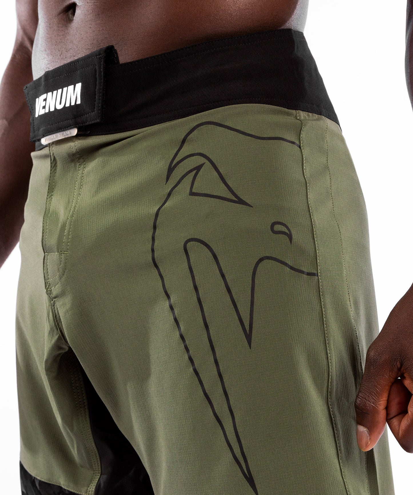 Fightshorts Venum LIGHT 4.0 - Kaki/Zilver