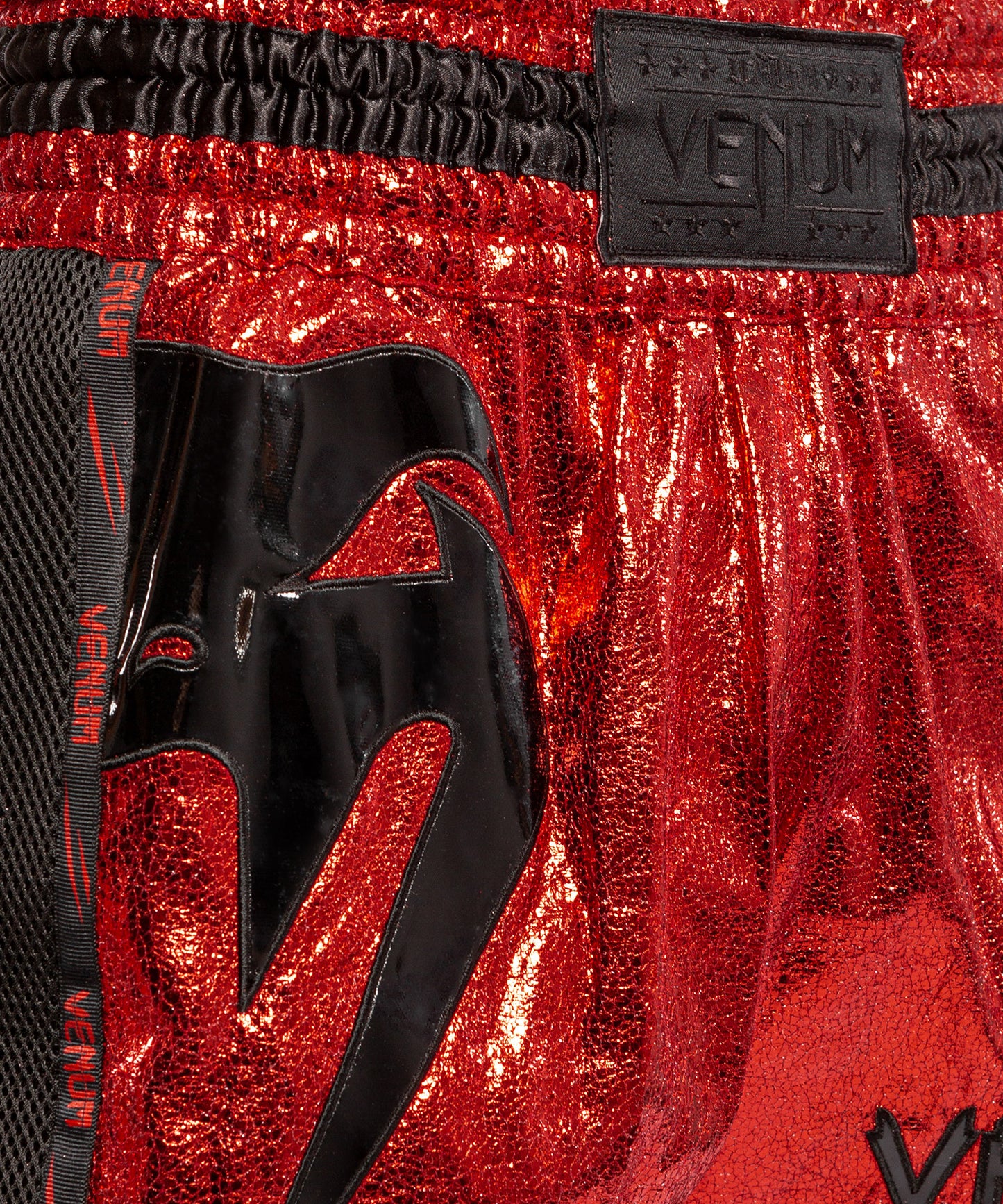 Venum Giant Foil Muay Thai Shorts - Rood/Zwart