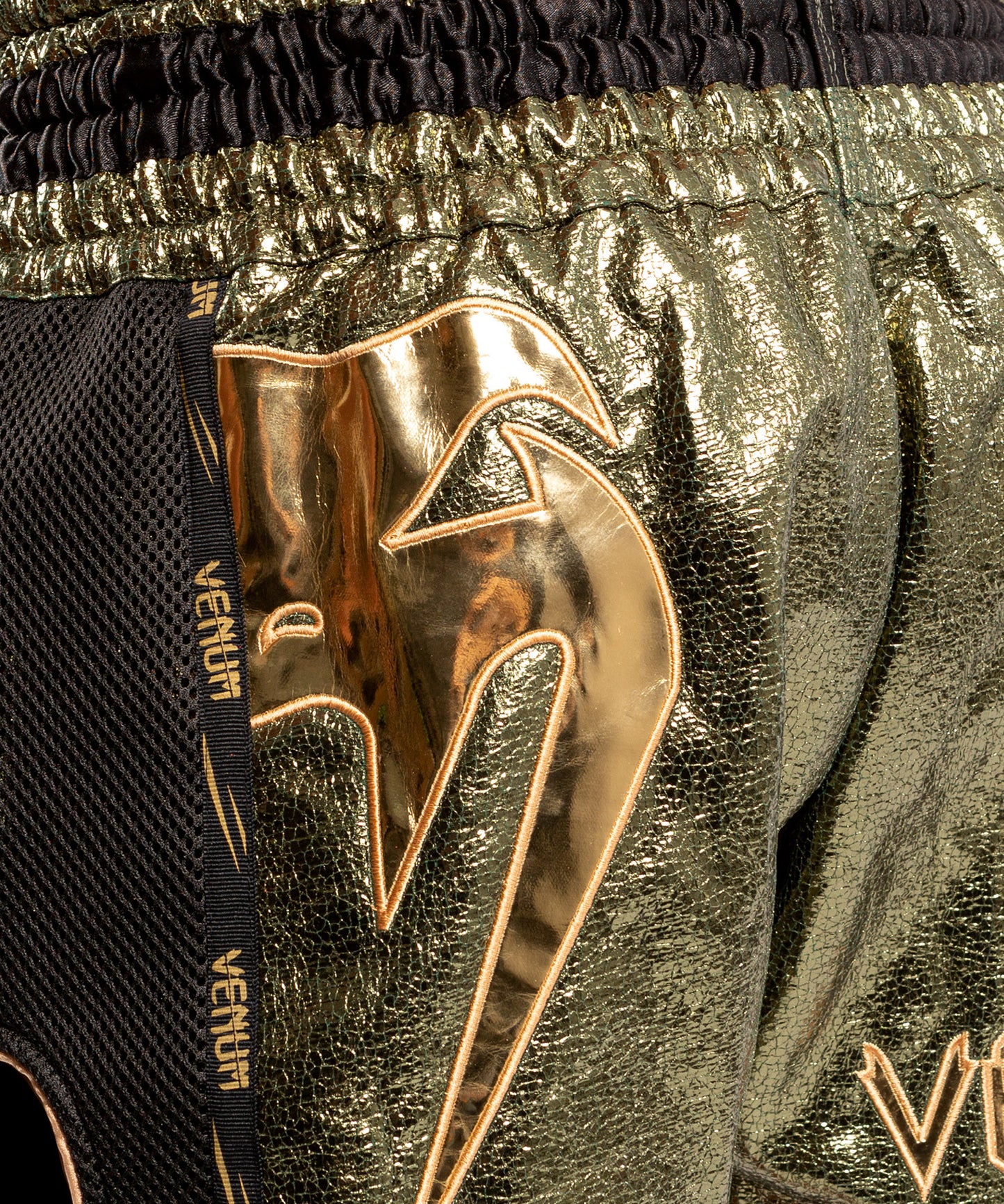 Venum Giant Foil Muay Thai Shorts - Khai/Goud