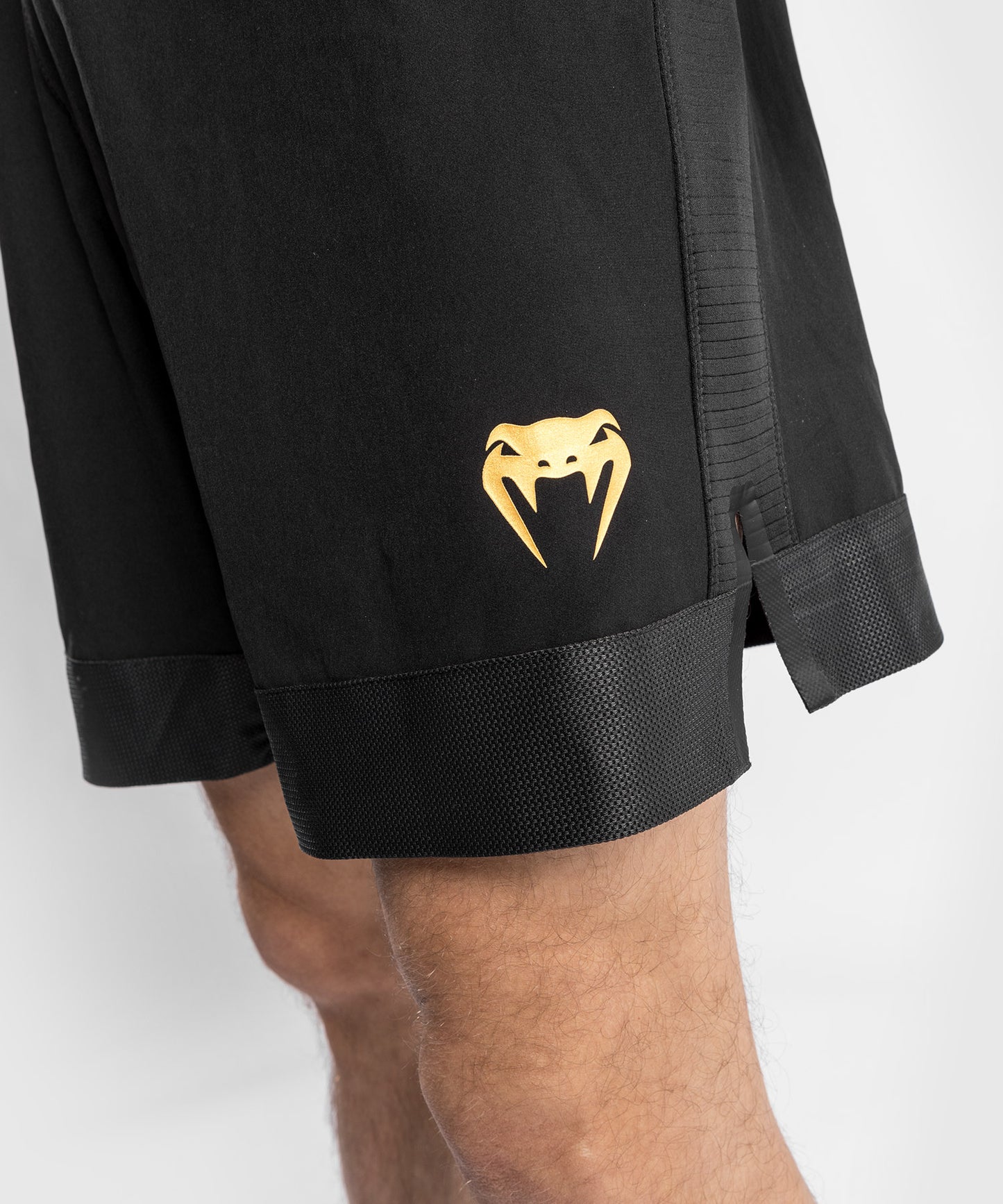 Venum Tempest 2.0 Fightshorts - Zwart/Goud