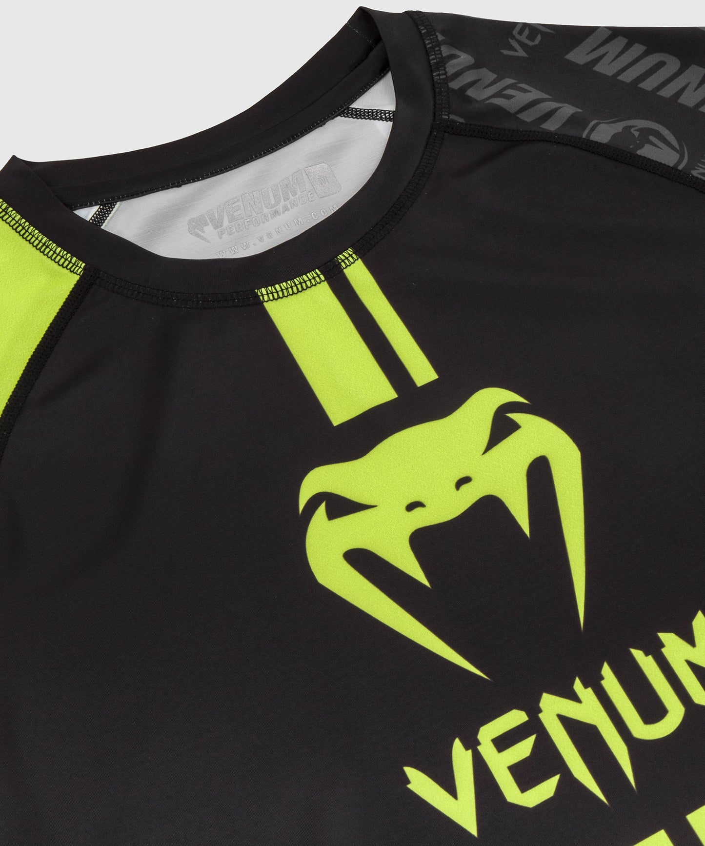 Venum Logos Rashguard - Korte mouwen - Zwart/Neongeel