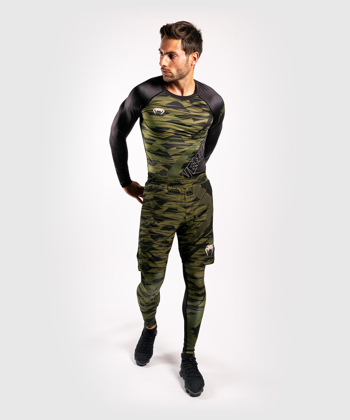 Venum Contender 5.0 Rashguard - Lange mouwen - Kakicamouflage