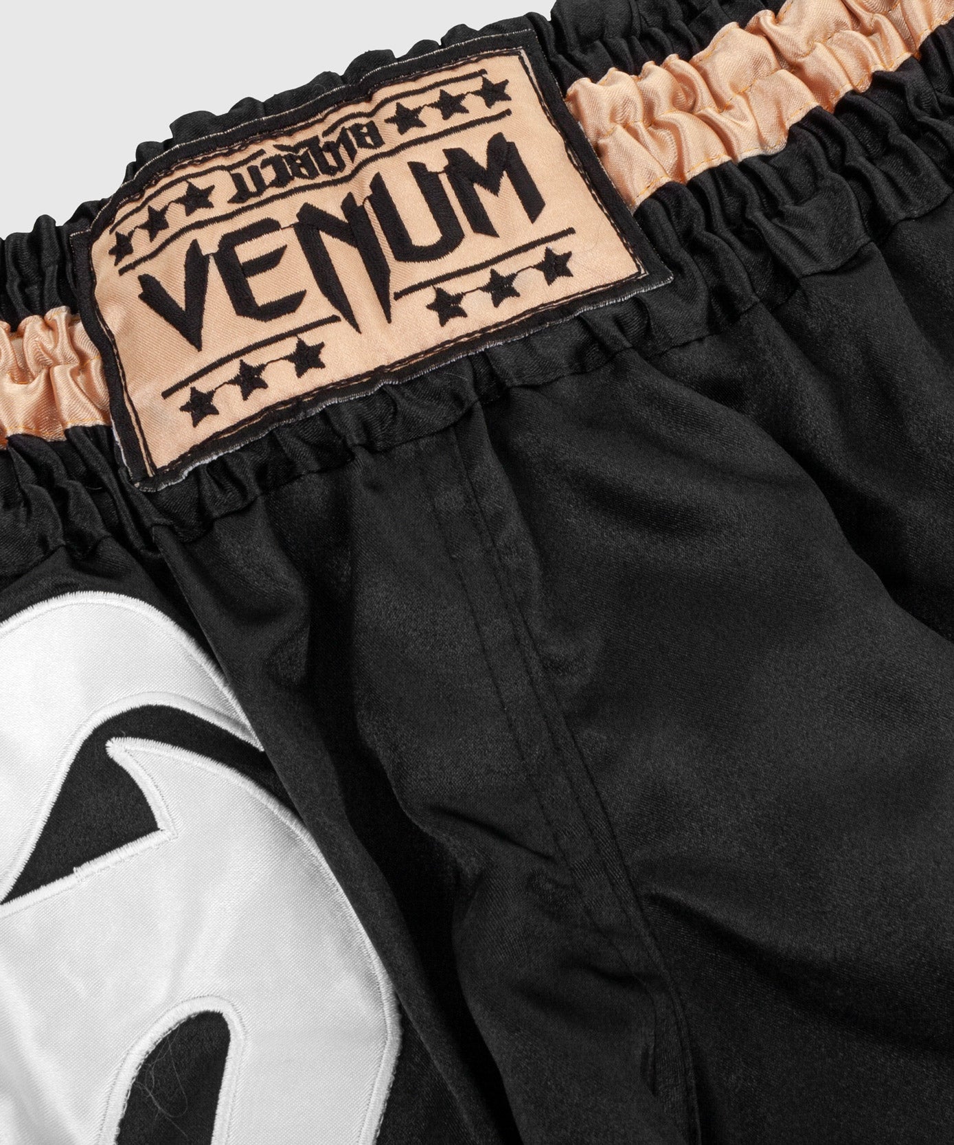 Venum Giant Muay Thai Shorts - Zwart/Wit/Goud