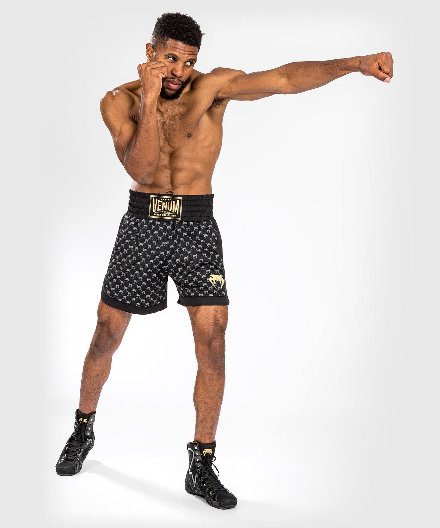 Venum Monogram Boxing Shorts - Zwart