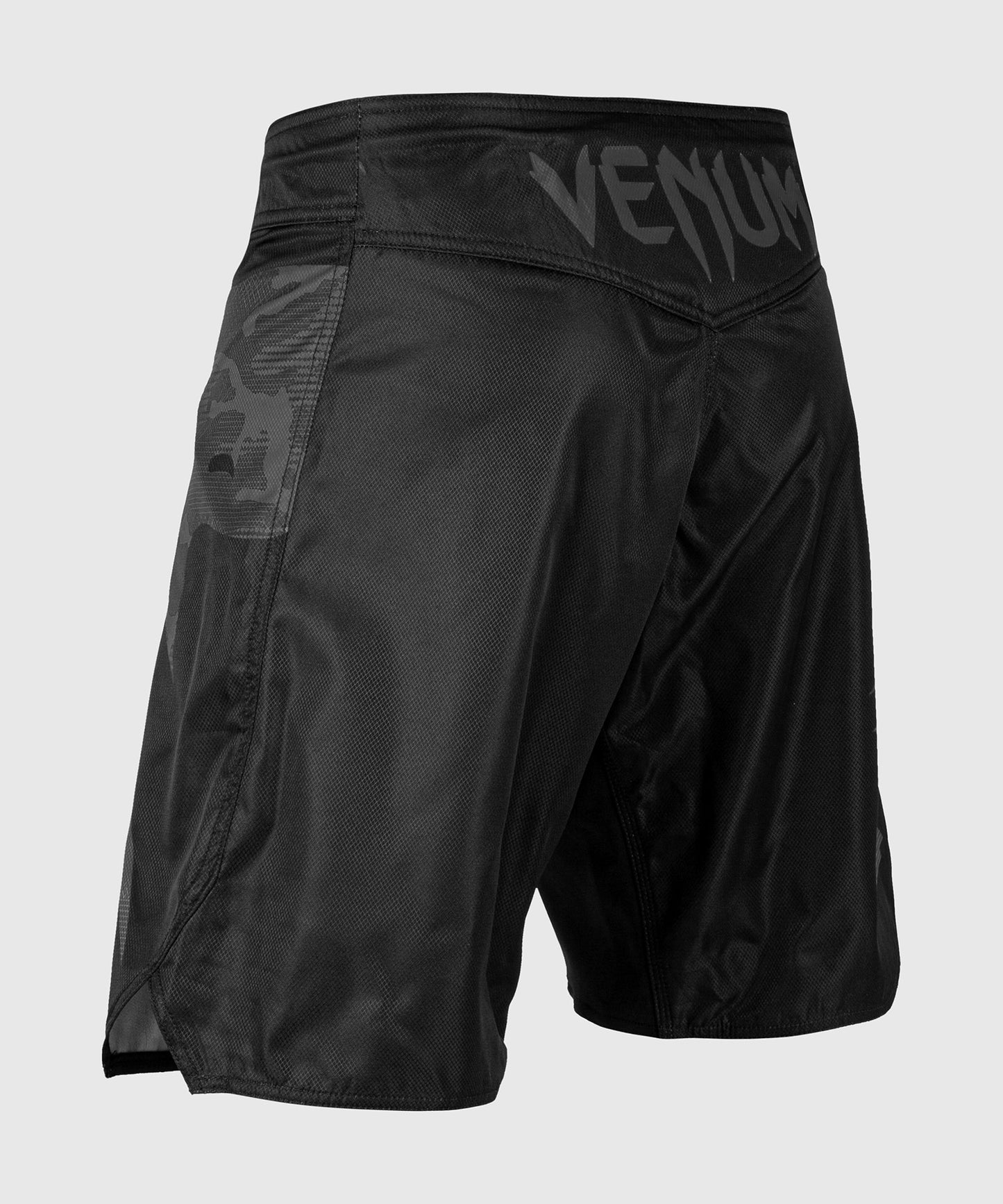 Venum Light 3.0 Vechtshort - Zwart/Donkercamouflage