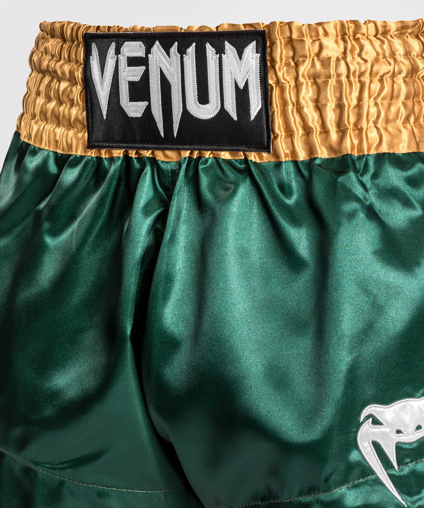 Venum Classic - Muay Thai-short - Groen/Goud/Wit