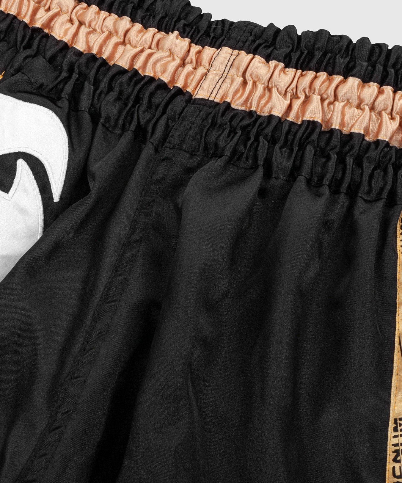 Venum Giant Muay Thai Shorts - Zwart/Wit/Goud