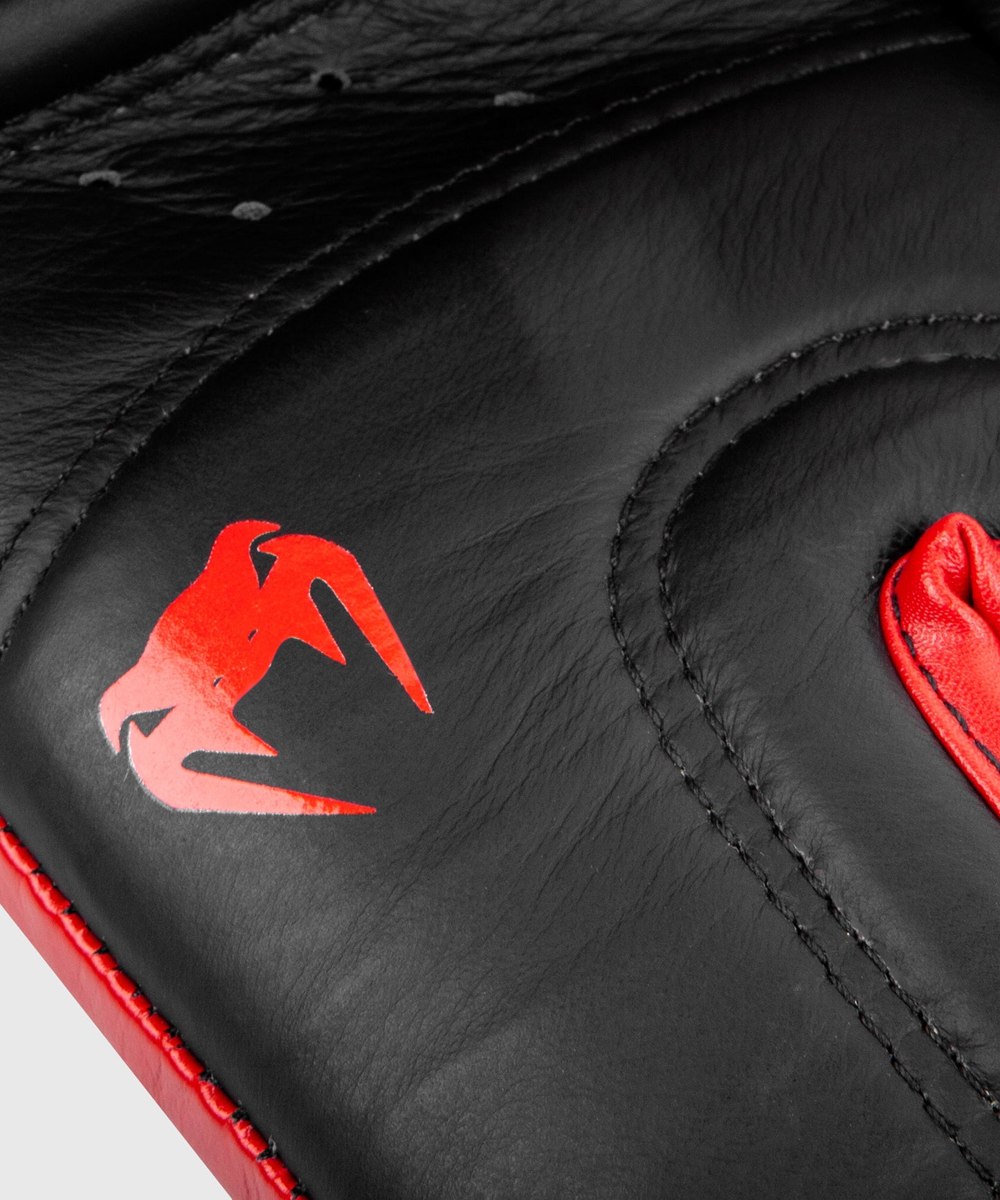 Venum Shield Pro bokshandschoenen klittenband - Zwart/Rood