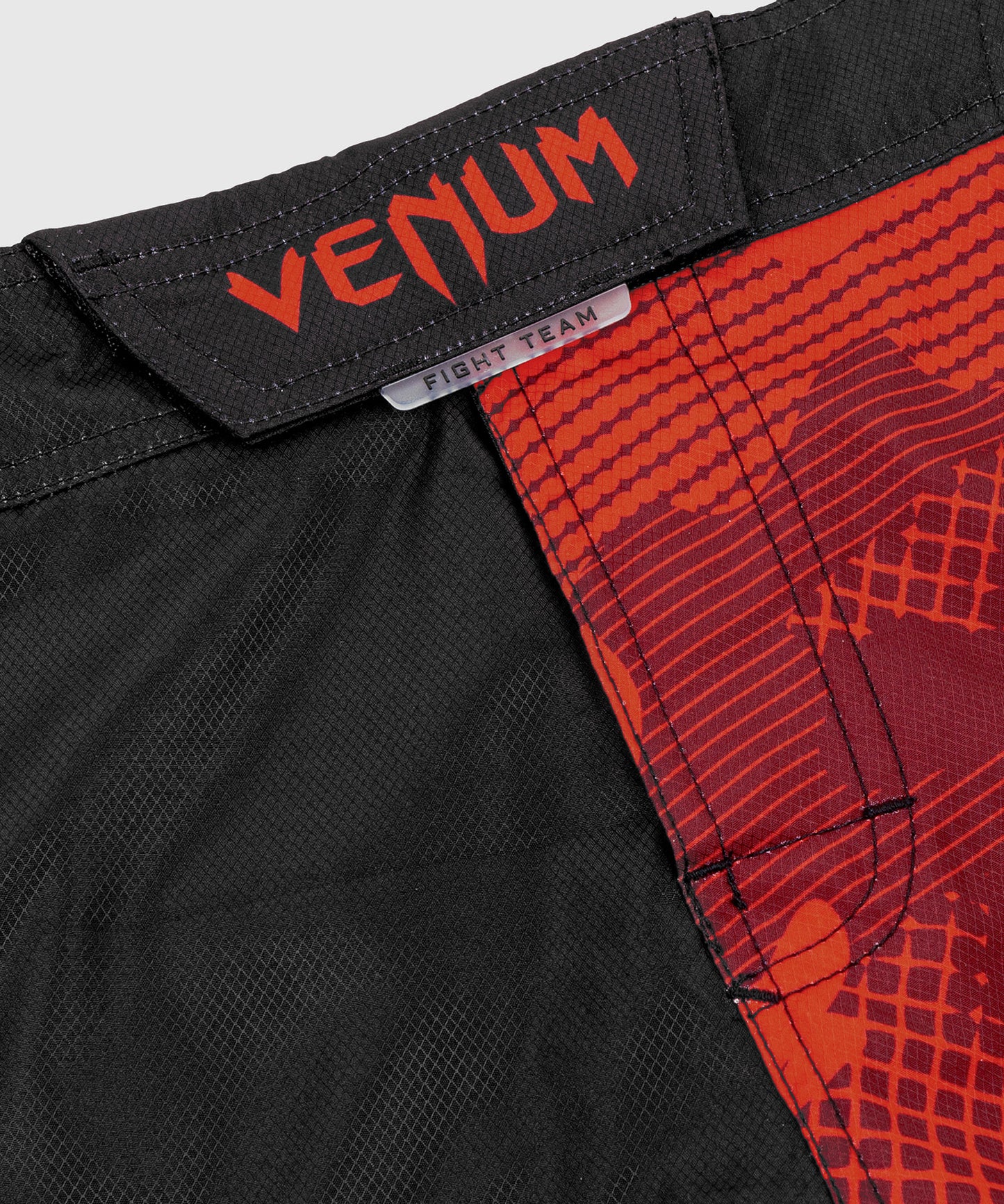 Venum Light 3.0 Vechtshort - Rood/Zwart
