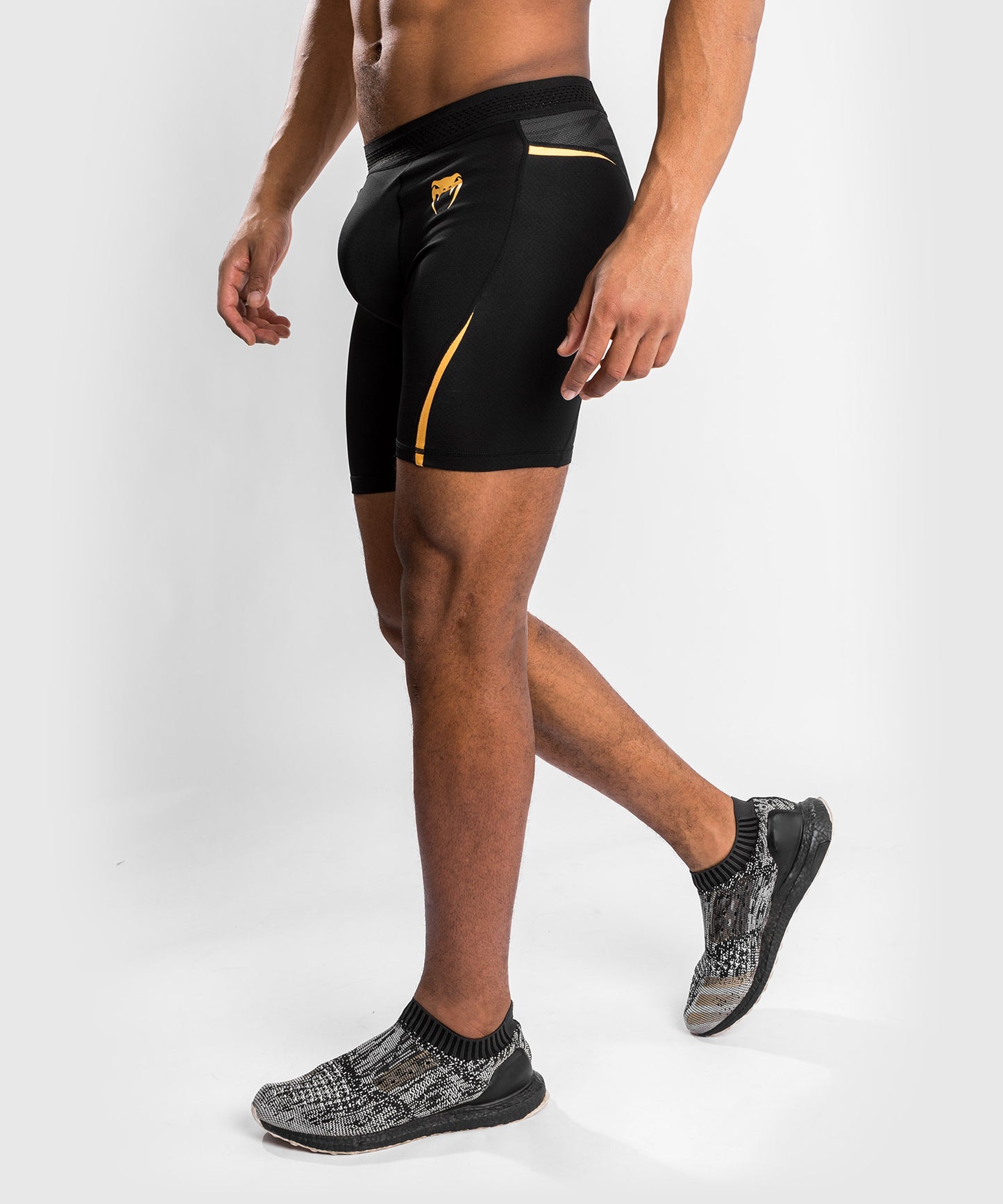 Venum Tempest 2.0 Vale Tudo Shorts - Zwart/Goud