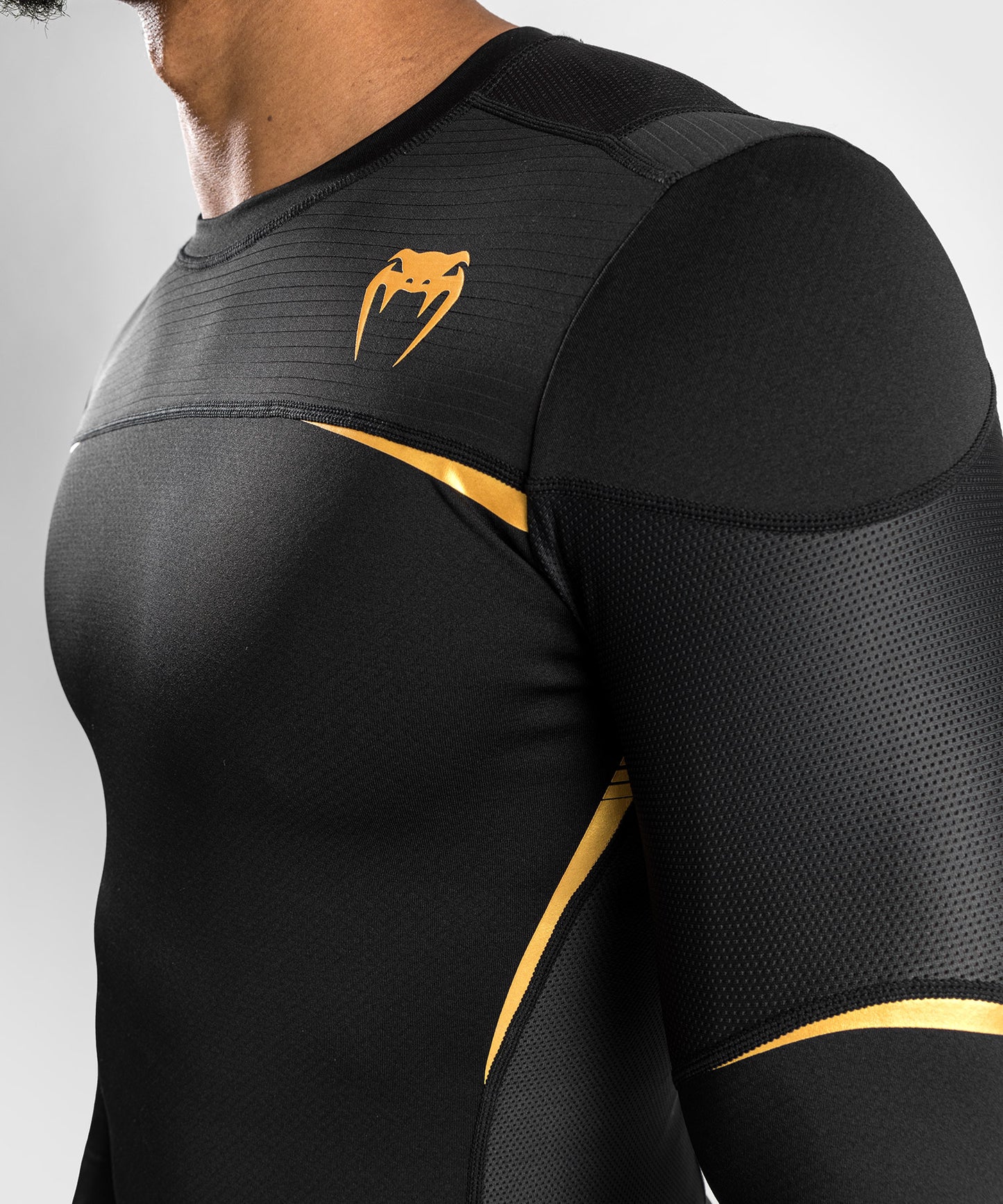Venum Tempest 2.0 Compressieshirt (lange mouwen) - Zwart /Goud