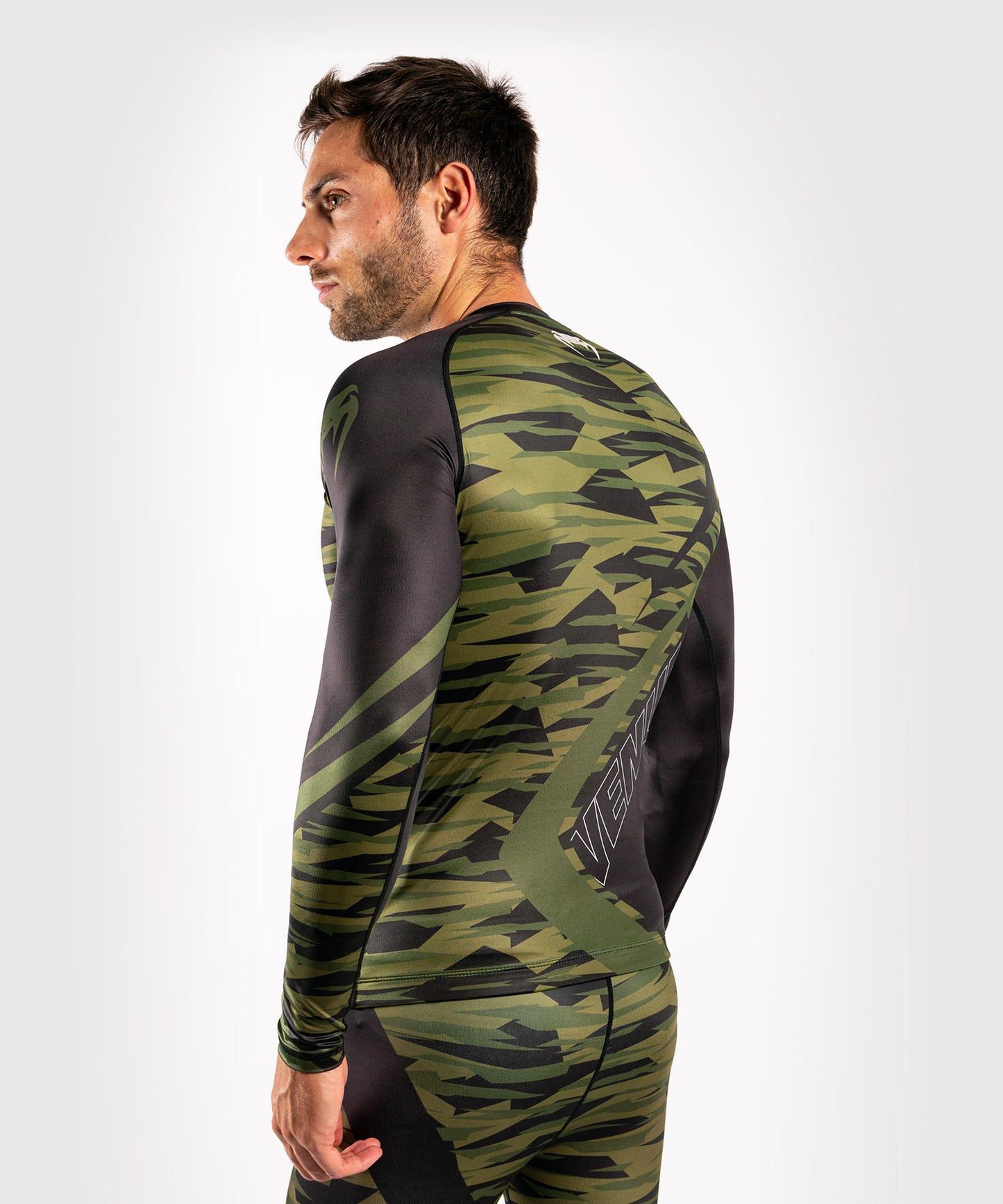 Venum Contender 5.0 Rashguard - Lange mouwen - Kakicamouflage