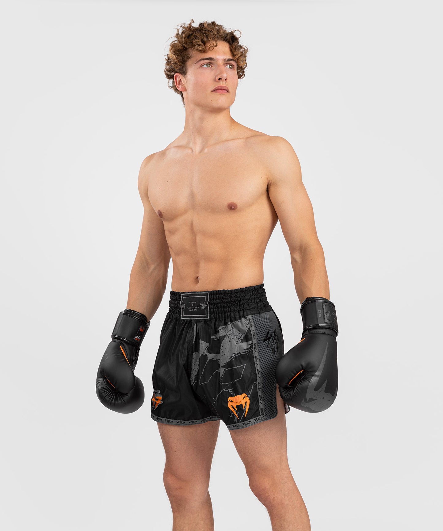 Venum S47 Muay Thai Shorts - Zwart/Oranje