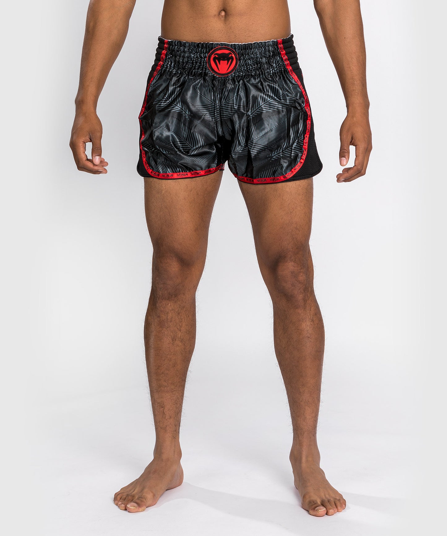 Phantom Venum Muay Thai Shorts - Zwart/Rood