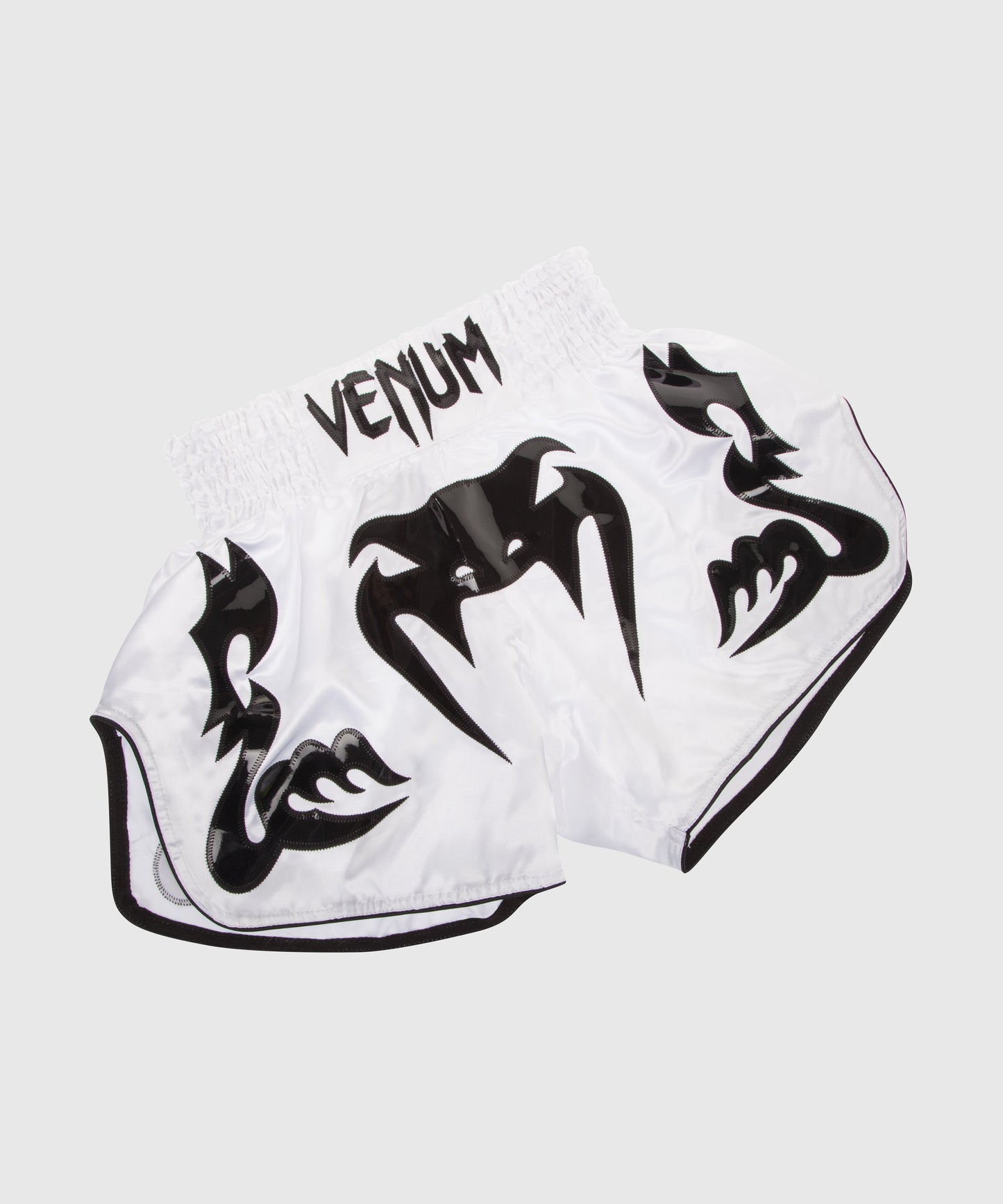 Venum Bangkok Inferno Muay Thai Shorts - ice/zwart