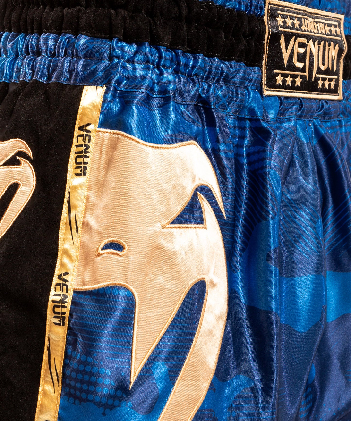 Venum Giant Camo Muay Thai Shorts - Blauw/Goud