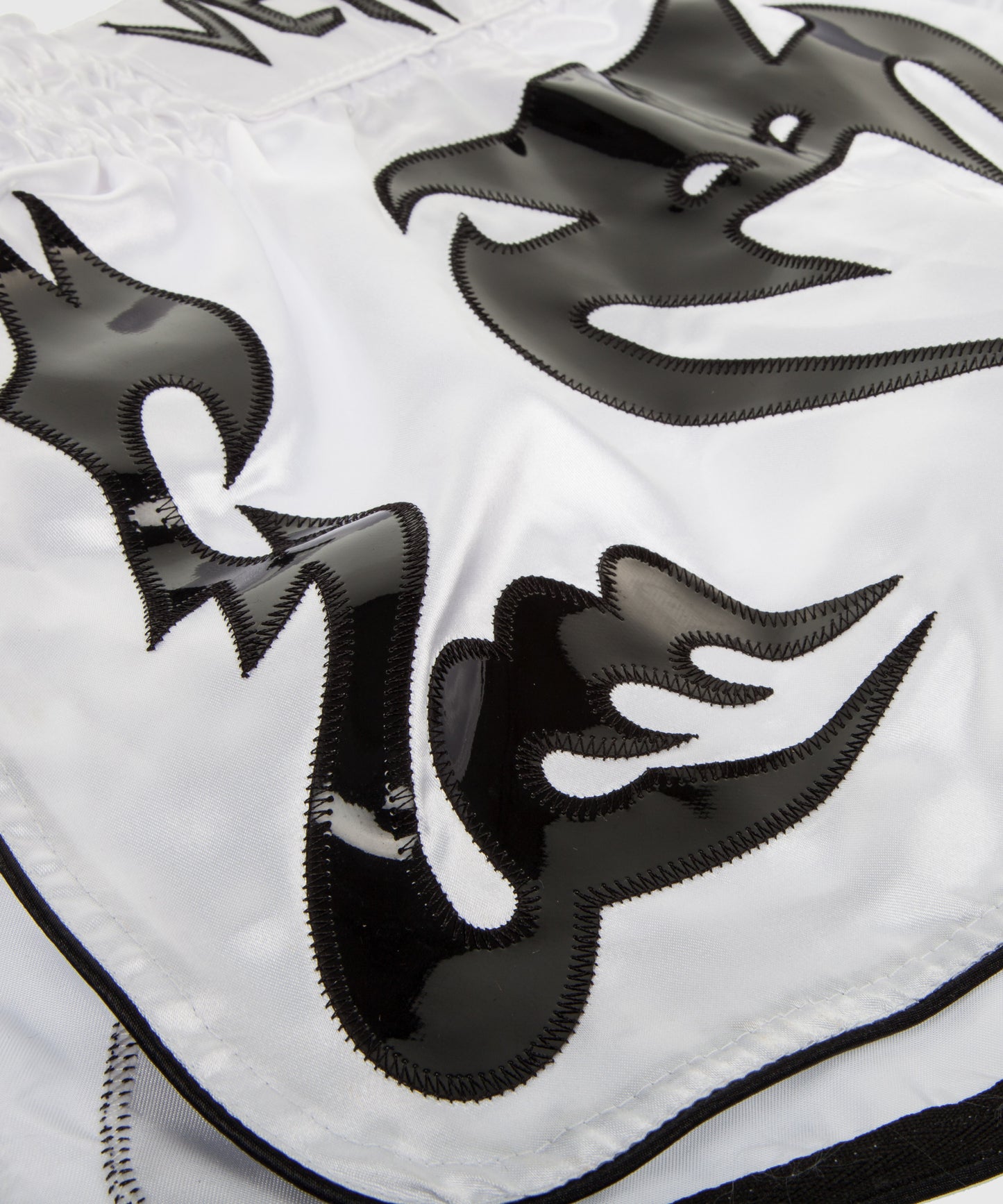 Venum Bangkok Inferno Muay Thai Shorts - ice/zwart